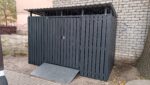 Avfallscontainerplass med gulv for 2 store og 2 små containere