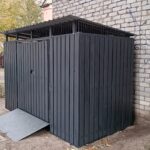 Avfallscontainerplass med gulv for 2 store og 2 små containere